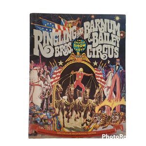 Vintage 1976 Ringling Bros Barnum & Bailey Circus Collectible Souvenir Program